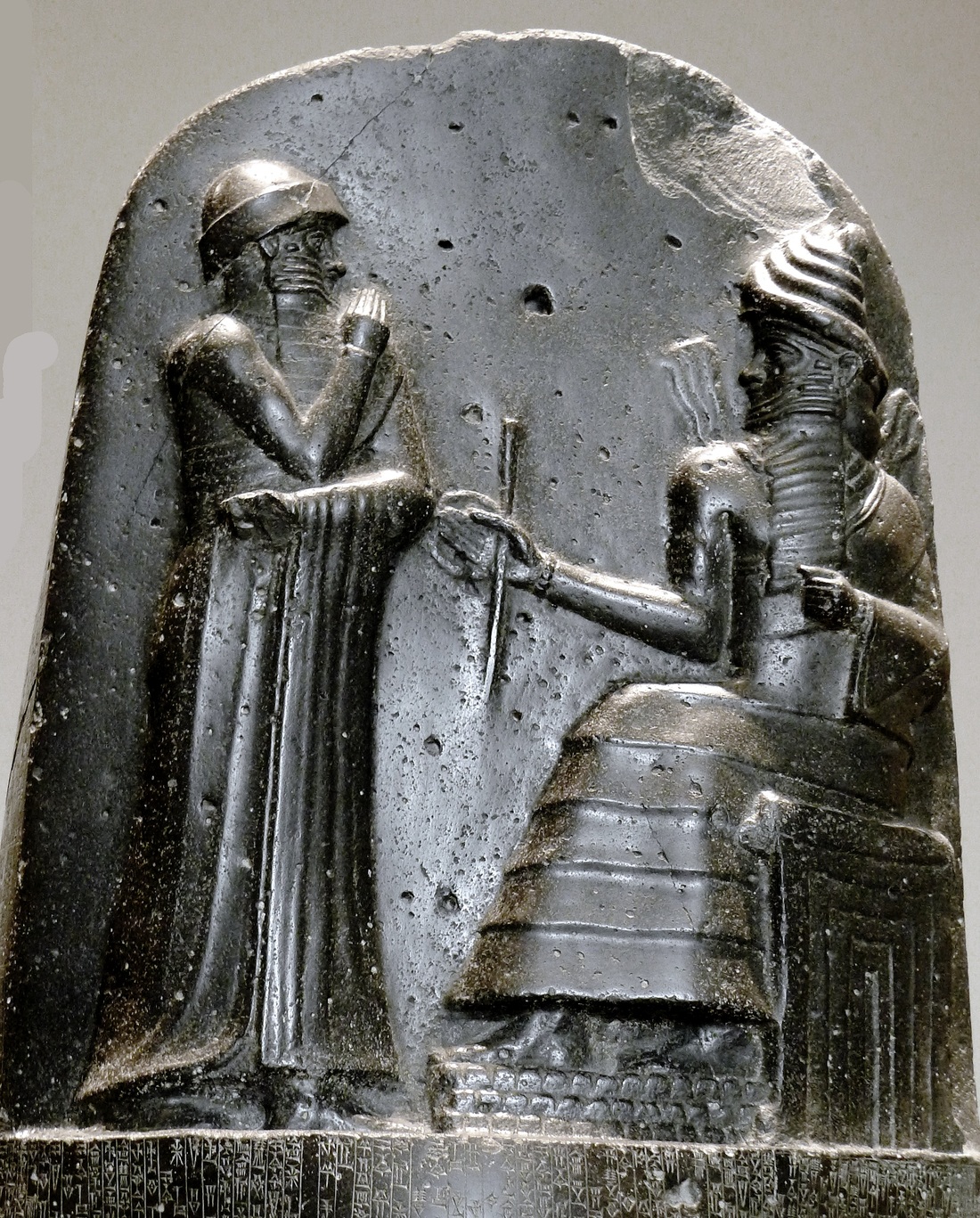 “Quý cô Hammurabi” và những điều bí ẩn 803998931